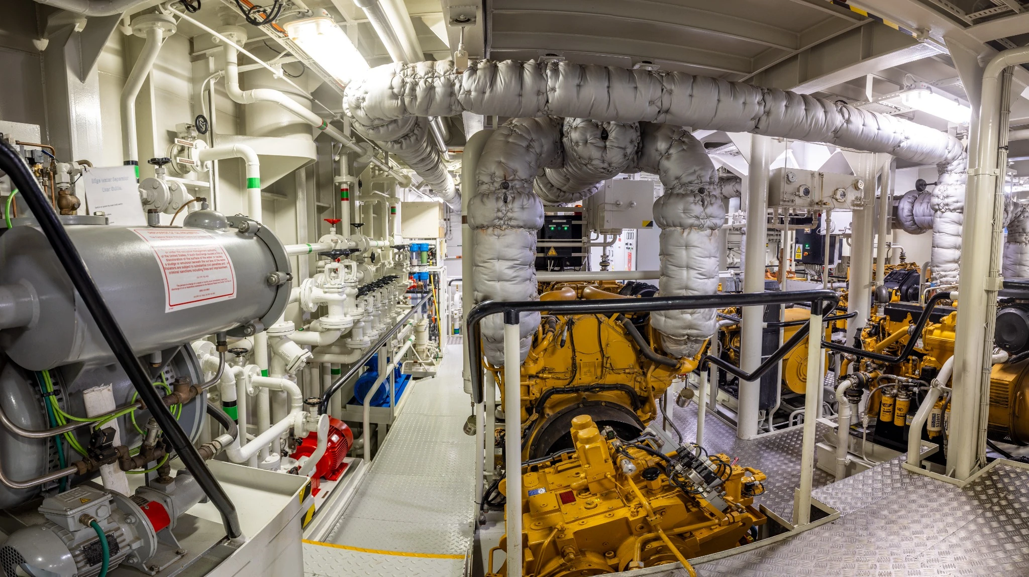 Van Wijngaarden Marine Service HQ 17 under1mb